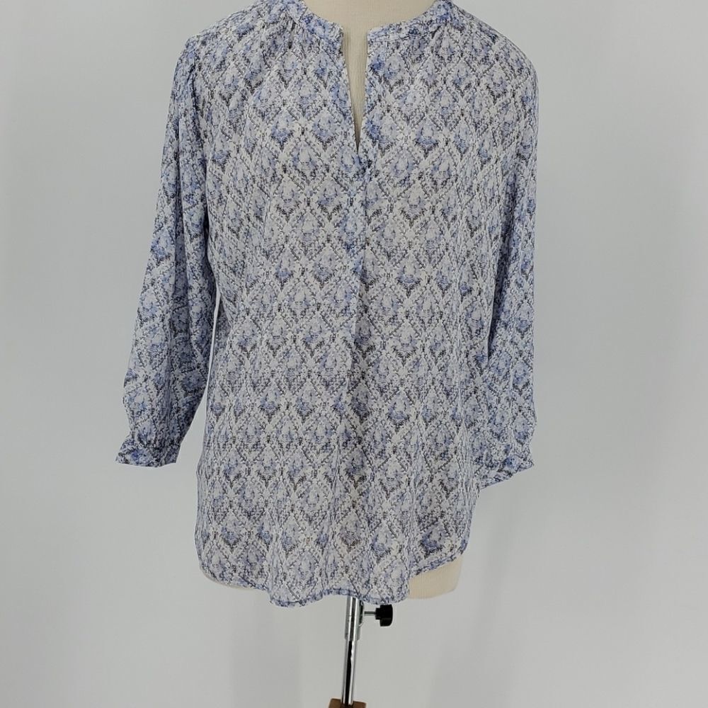 NWT grand & greene, blue blouse. Small. Beautiful lavender 💜 Lighrweight